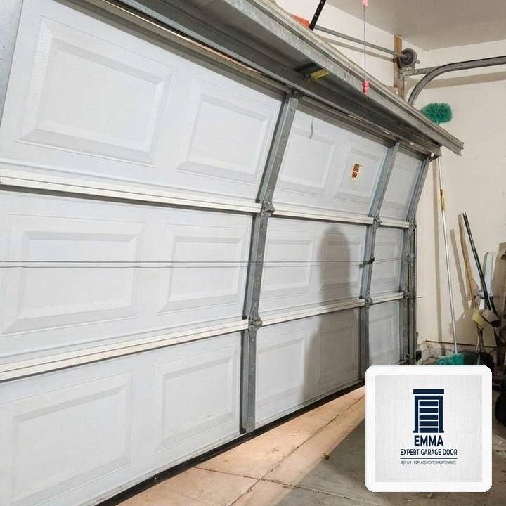 Emma Expert Garage Door Dispatch in Holliston (Ashland Area): Heavy-Duty EPDM Perimeter & Bottom Seal Weatherproofing - Holliston, MA